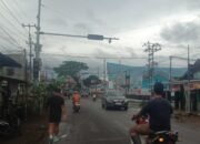 Pengendara Keluhkan Lampu Lalu Lintas Tak Kunjung Diperbaiki Pihak Terkait