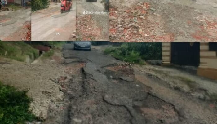 Tak Kunjung Diperbaiki Pemkot Pagar Alam, Warga Perumnas Talang Sawa Gotong Royong Tambal Jalan Berlubang Secara Swadaya