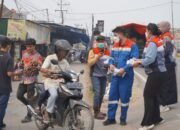 Respons Cepat Dampak Karhutla, PHE Jambi Merang Bagikan Masker ke Warga Sekitar